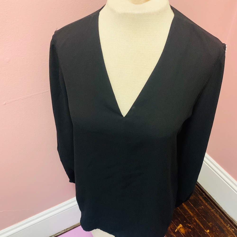 Nine West black w/ pearl piping top